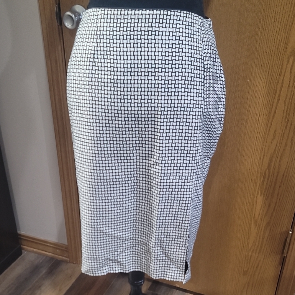White House Black Market Black and White Checkered Midi Skirt